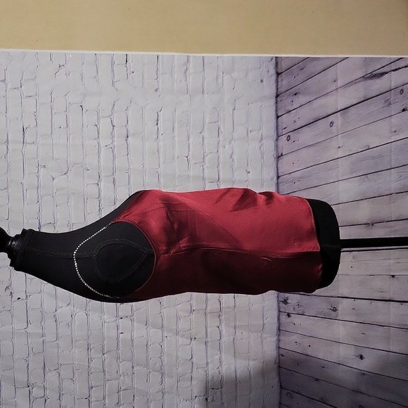 Silky camisole - SHEIN - burgundy- small - Picture 3 of 6